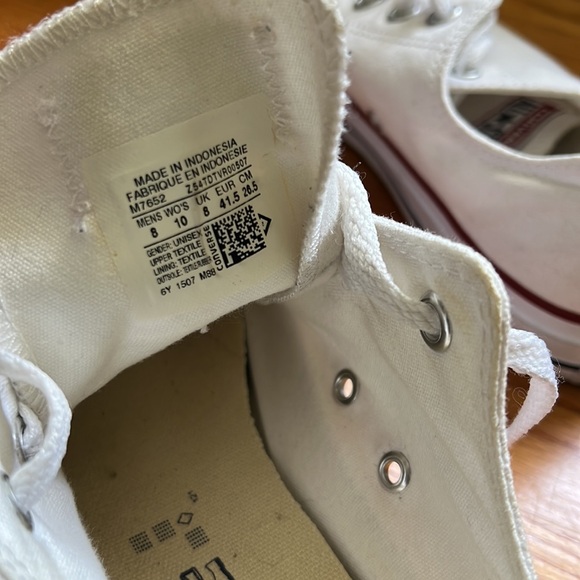 White Converse - Picture 6 of 7